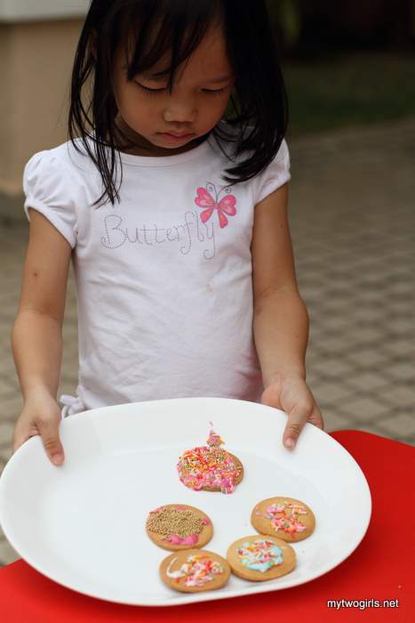 Zaria's decorated cookies